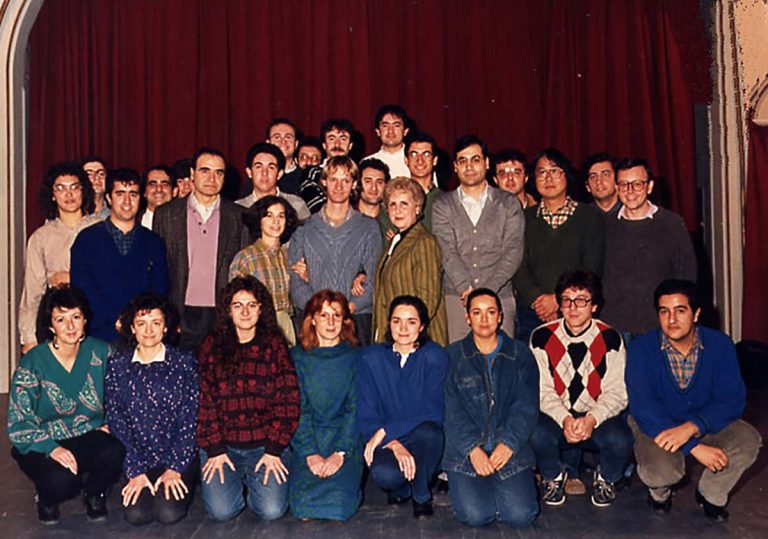 Curso de David Russell Curso de David Russell en el Salón de actos del Conservatorio de Profesional de Música de Valencia, 1984.