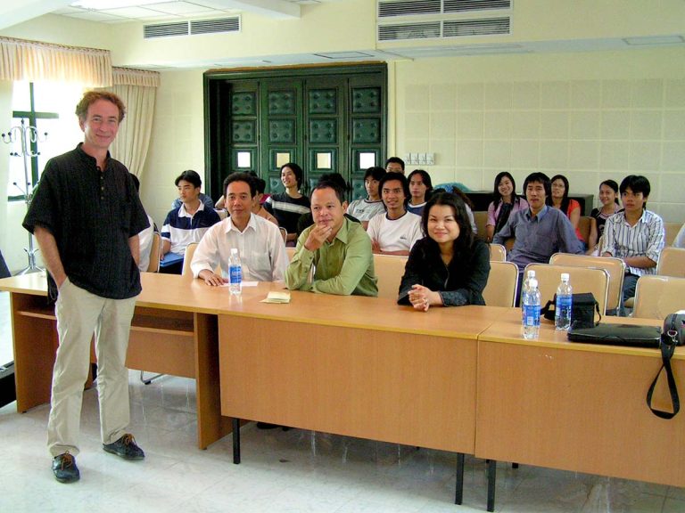 Curso Miedo escénico en el Conservatorio de Música de Vietnam Curso Miedo escénico en el Conservatorio de Música de Vietnam, Hanoi 2005