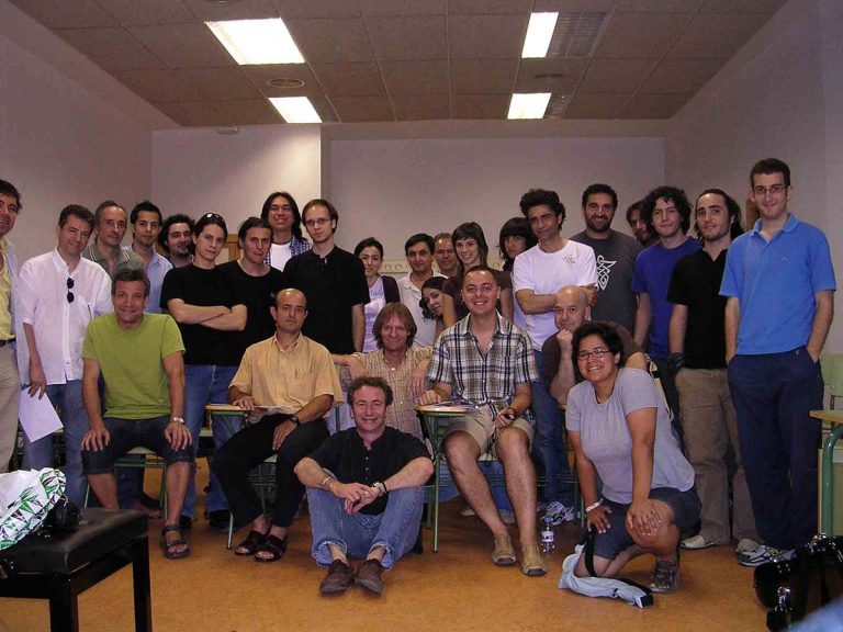 Curso David Russell Curso David Russell en el VI Encuentro Internacional de Guitarra “Ciudad de Torrent”, 2006.