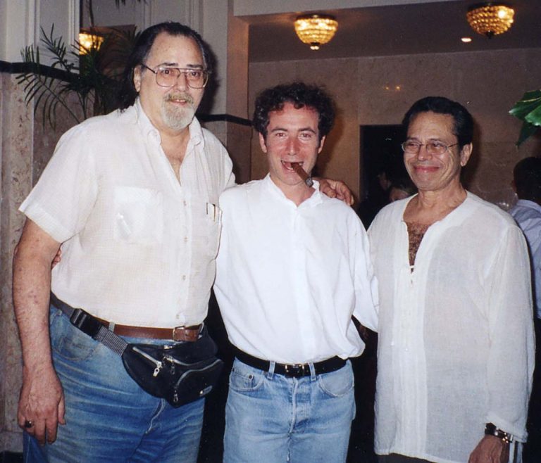 Festival Internacional de Guitarra de La Habana Festival Internacional de Guitarra de La Habana 2002 con José Ortega y Leo Brouwer