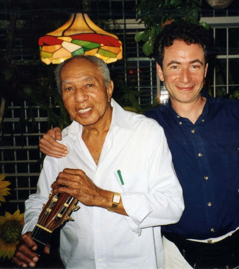 Con Cesar Portillo de la Luz en su casa de La Habana, Cuba, 2002. Con Cesar Portillo de la Luz