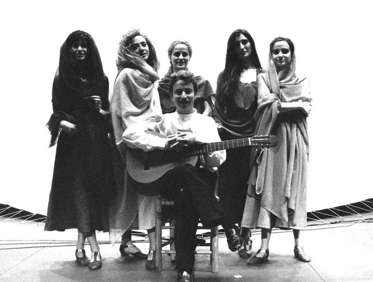 Concierto para guitarra y cinco actrices Concierto para guitarra y cinco actrices. Palau de la Música de Valencia, 1992.