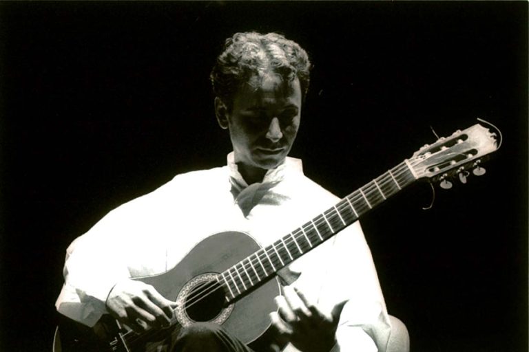 Concierto Homenaje a José Tomás Concierto Homenaje a José Tomás en el IV Encuentro Internacional de Guitarra “Ciutat de Torrent”, 26 de junio de 2002