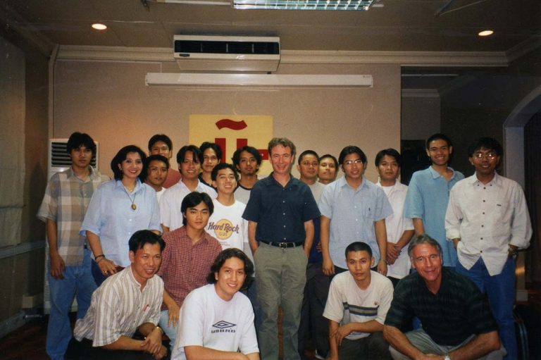 Curso en Instituto Cervantes de Manila Curso en Instituto Cervantes de Manila, Filipinas, 2002.