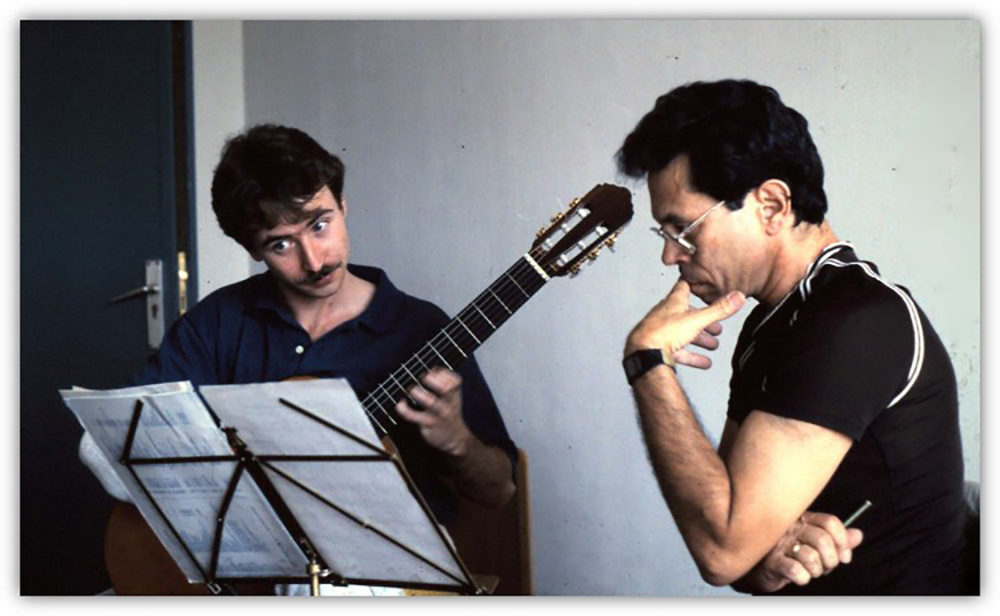 Jorge Orozco en una clase con Leo Brouwer